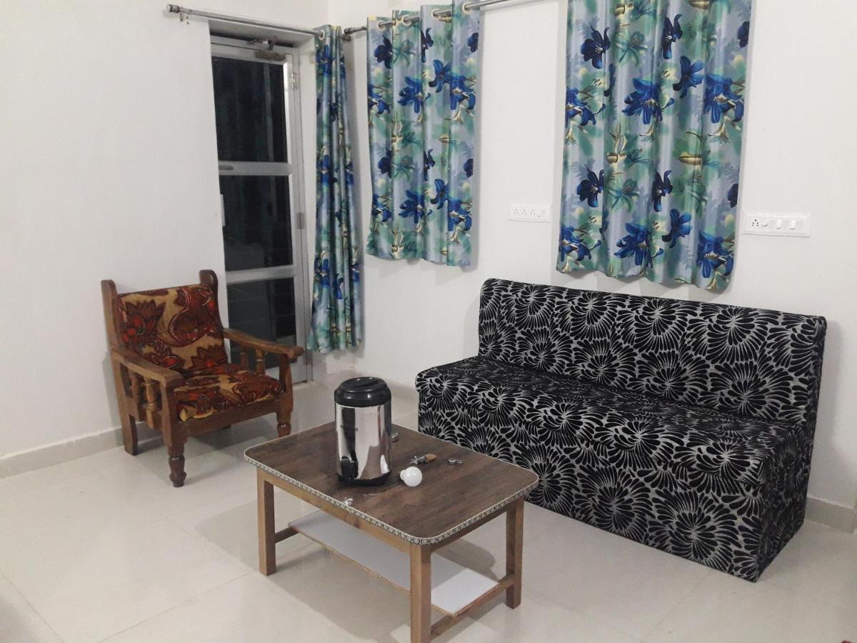 Hotel RAJVIHAR Pachmarhī Buitenkant foto