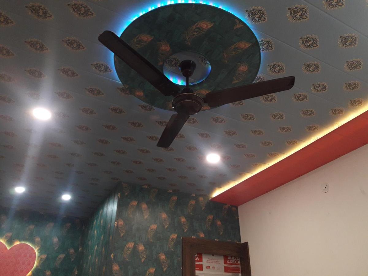 Hotel RAJVIHAR Pachmarhī Buitenkant foto
