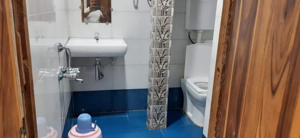 Hotel RAJVIHAR Pachmarhī Buitenkant foto