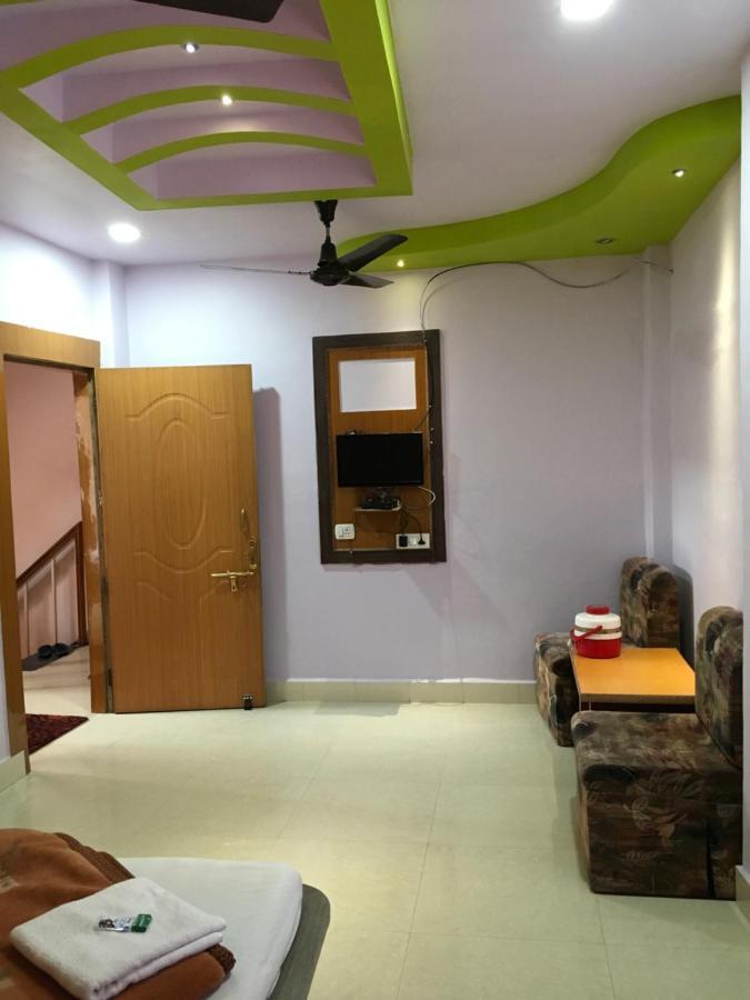 Hotel RAJVIHAR Pachmarhī Buitenkant foto