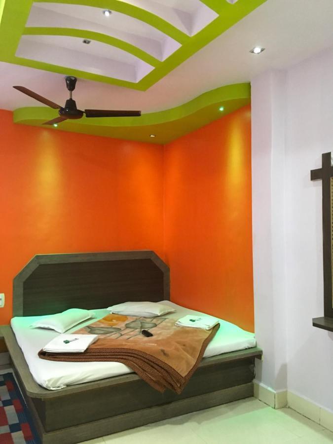 Hotel RAJVIHAR Pachmarhī Buitenkant foto